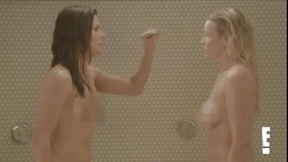 Jenna Sativa dan Molly Stewart memberikan pelajaran seks pria yang gigih bokep leah gotti