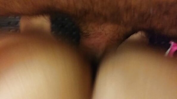 Wanita terangsang bokep video mom telanjang di bus, memek mereka kacau